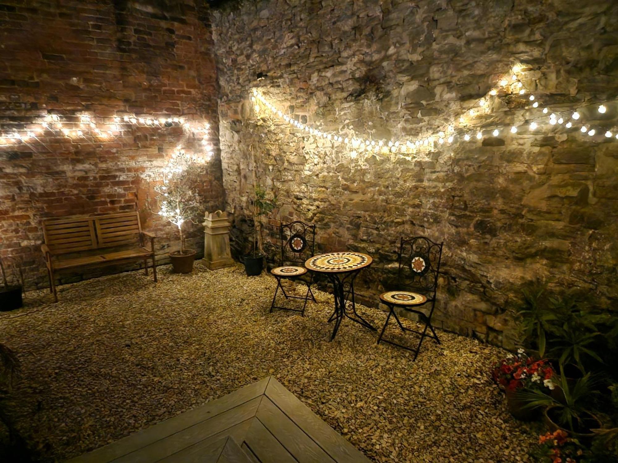 Ludlow Town Centre Apartments Extérieur photo