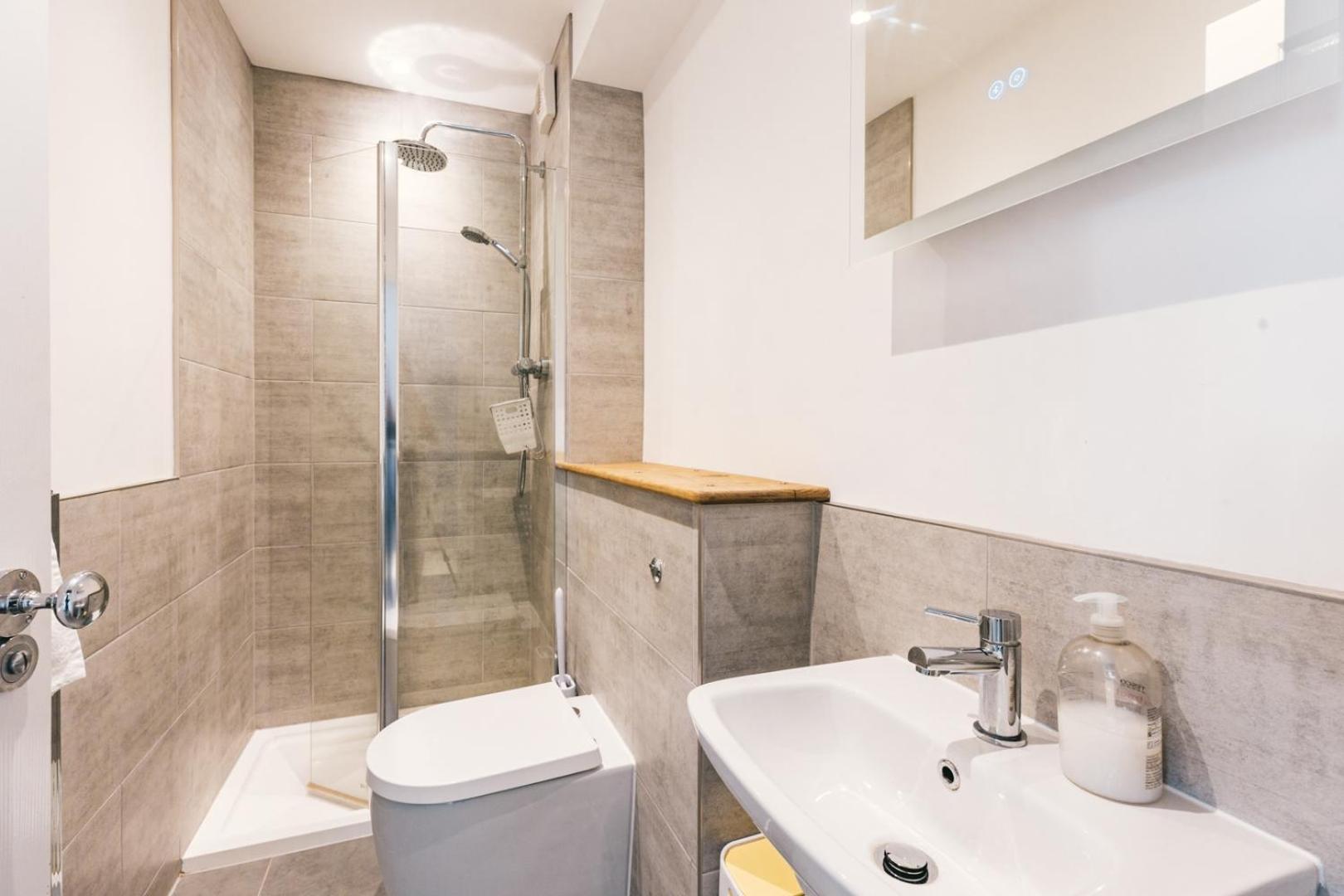 Ludlow Town Centre Apartments Extérieur photo